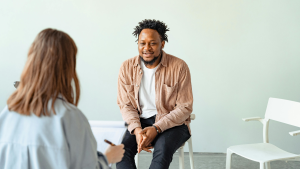 Read more about the article What Is a Psychotherapist vs Therapist